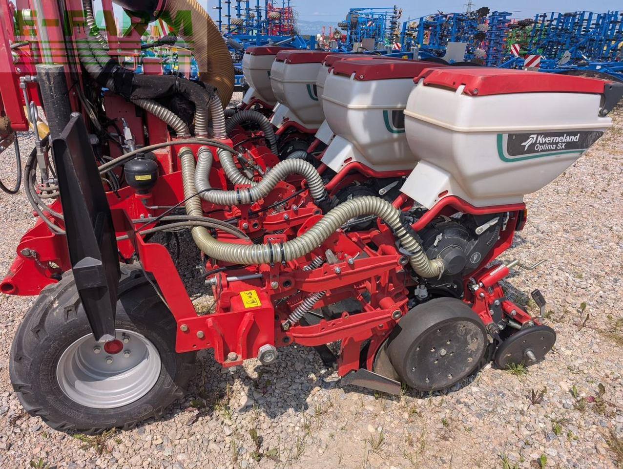 Kverneland optima f sx 12-reihig - Precíziós vetőgép: 4 kép. Kverneland optima f sx 12-reihig - Precíziós vetőgép: 4 kép.
