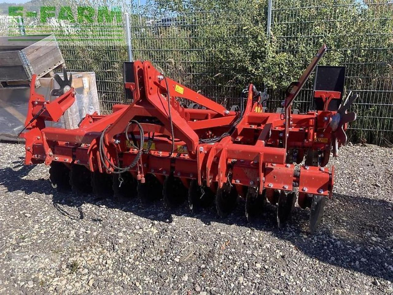 Kverneland qualidisc farmer3001 - Tárcsás borona: 5 kép. Kverneland qualidisc farmer3001 - Tárcsás borona: 5 kép.