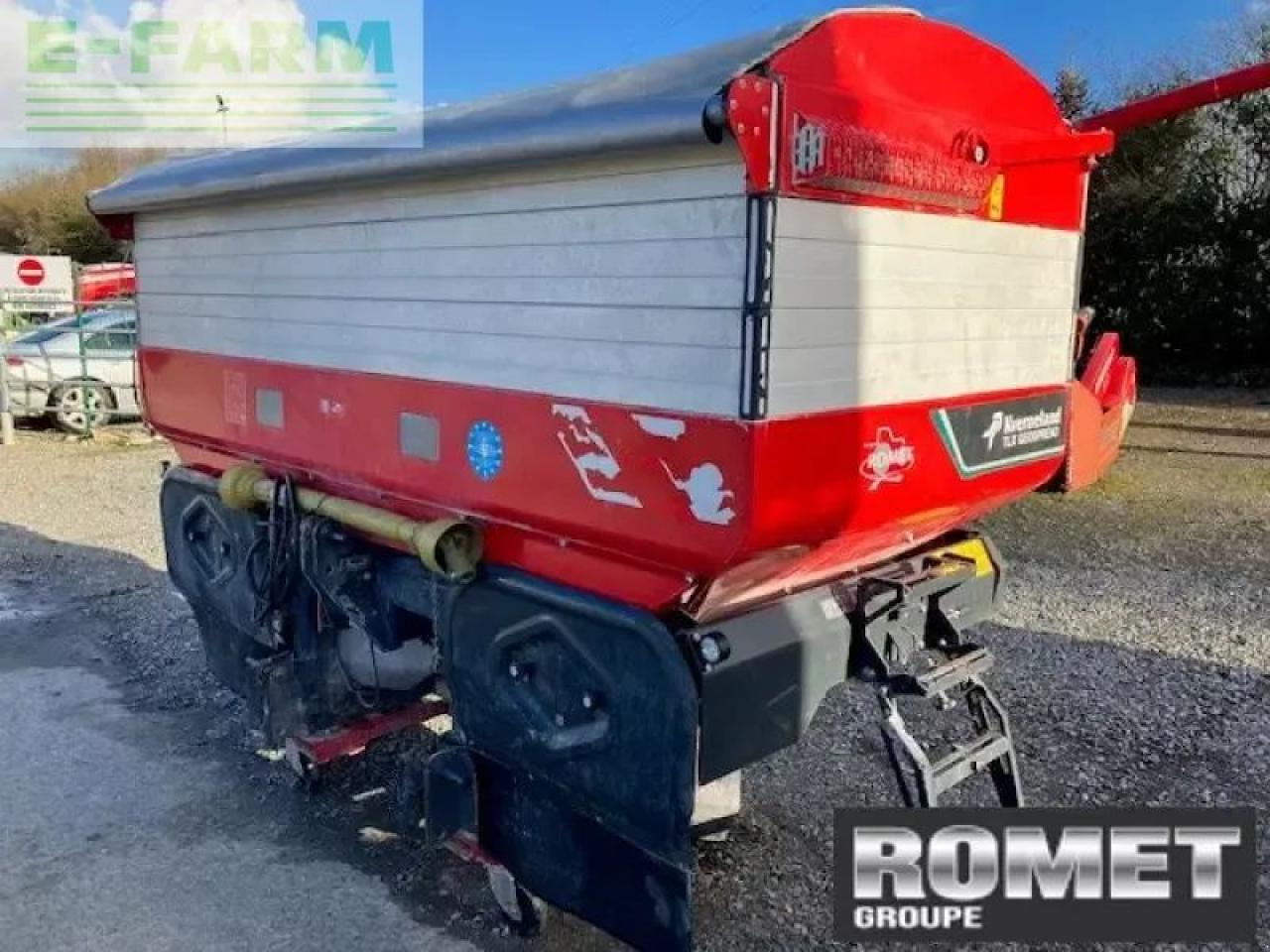 Kverneland tlx3900geospread - Műtrágyaszóró: 4 kép. Kverneland tlx3900geospread - Műtrágyaszóró: 4 kép.