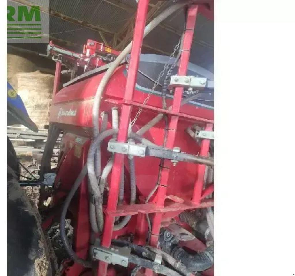 Kverneland ts-drill6000 - Precíziós vetőgép: 3 kép. Kverneland ts-drill6000 - Precíziós vetőgép: 3 kép.