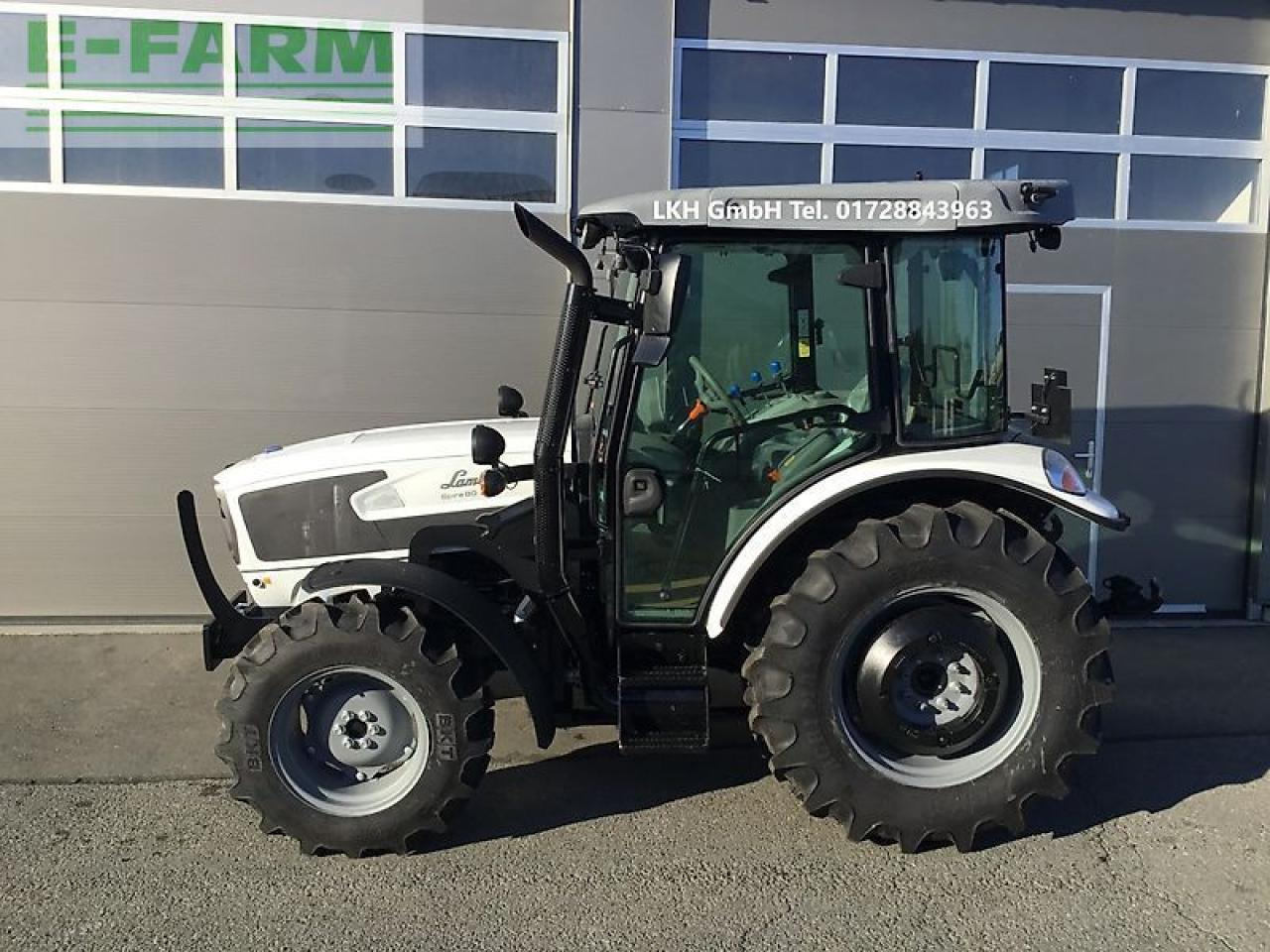 Lamborghini spire 80 trend - Traktor: 3 kép. Lamborghini spire 80 trend - Traktor: 3 kép.