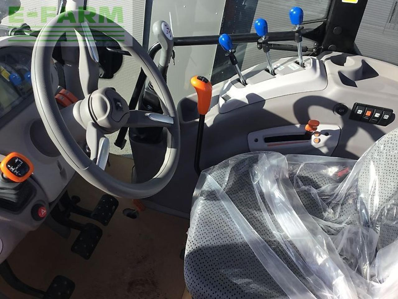 Lamborghini spire 80 trend - Traktor: 5 kép. Lamborghini spire 80 trend - Traktor: 5 kép.