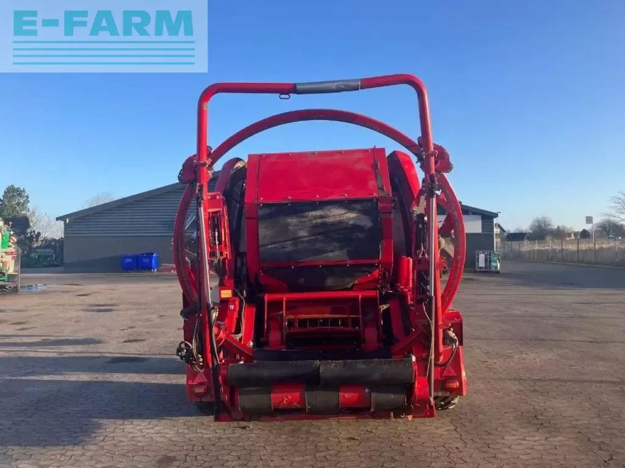 Lely tornado 245 rp - Kocka bálázó: 3 kép. Lely tornado 245 rp - Kocka bálázó: 3 kép.