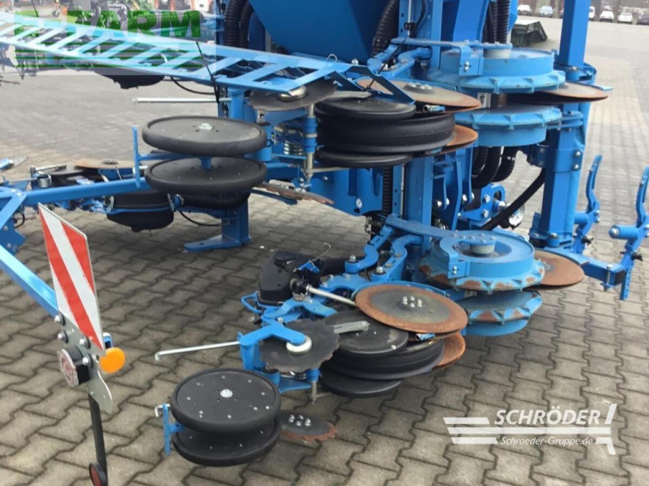 Lemken azurit 9 k 8 - Precíziós vetőgép: 3 kép. Lemken azurit 9 k 8 - Precíziós vetőgép: 3 kép.