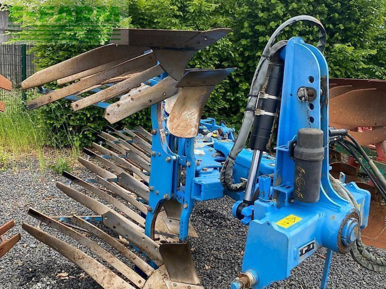 Lemken juwel 8 m100 vario - Eke: 1 kép. Lemken juwel 8 m100 vario - Eke: 1 kép.