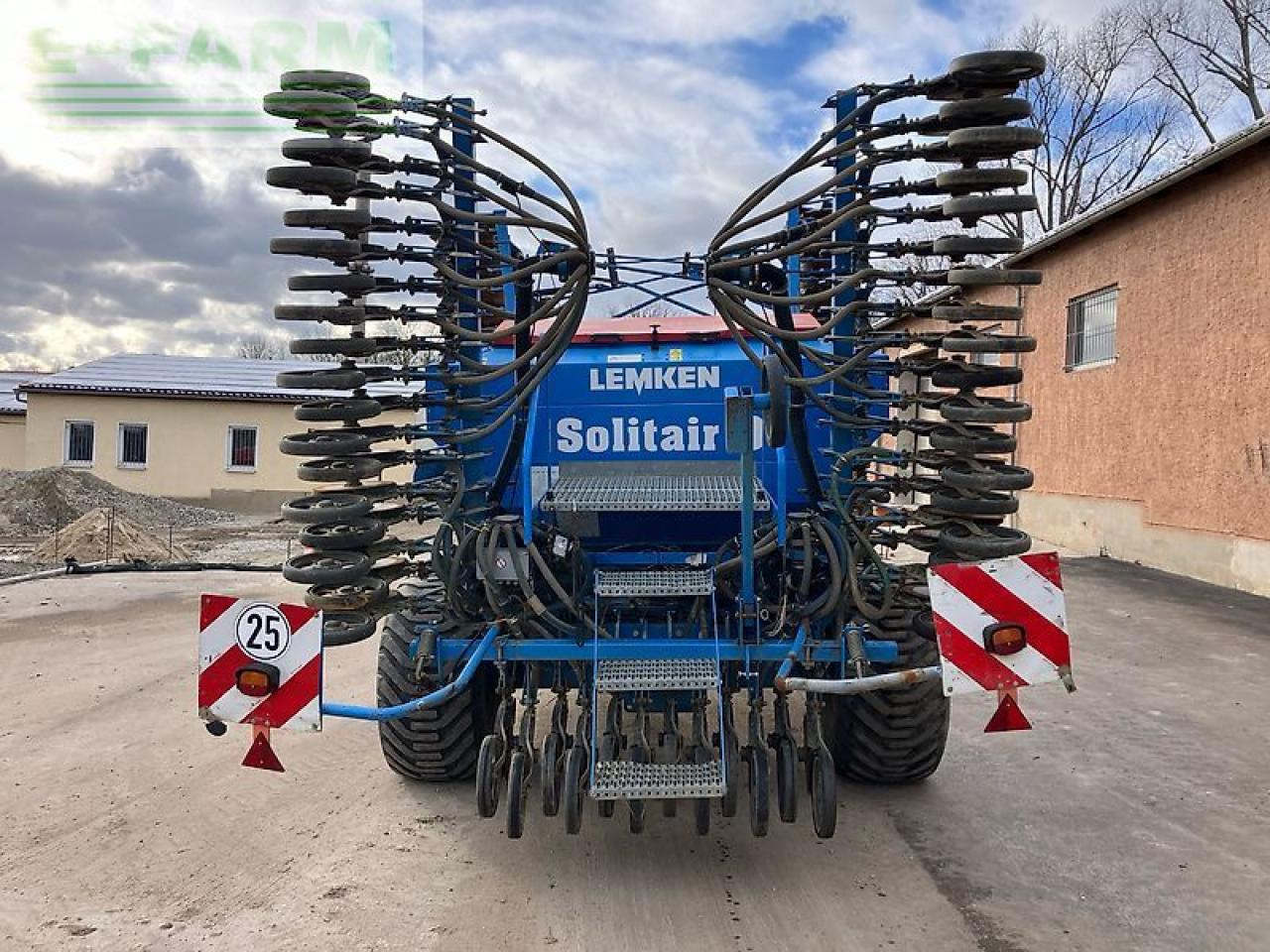 Lemken solitair 9/600 ka-ds mit zirkon 9/600 ka - Szemenkénti vetőgép: 5 kép. Lemken solitair 9/600 ka-ds mit zirkon 9/600 ka - Szemenkénti vetőgép: 5 kép.
