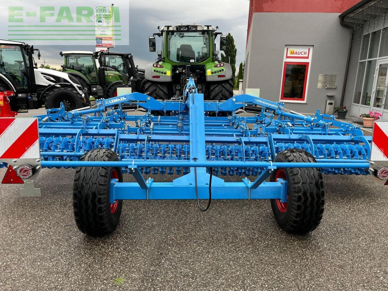 Lemken system - kompakter k 500 gfs - Kombinált vetőgép: 2 kép. Lemken system - kompakter k 500 gfs - Kombinált vetőgép: 2 kép.