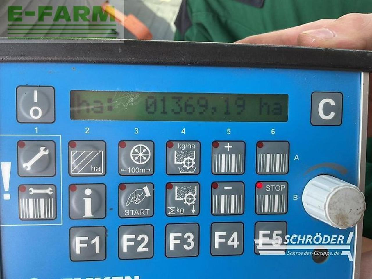 Lemken zirkon 8/300 + saphir 7/300-ds 125 - Szemenkénti vetőgép: 3 kép. Lemken zirkon 8/300 + saphir 7/300-ds 125 - Szemenkénti vetőgép: 3 kép.