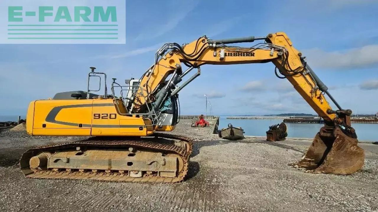 Liebherr r 920 lc - Lánctalpas kotró: 2 kép. Liebherr r 920 lc - Lánctalpas kotró: 2 kép.