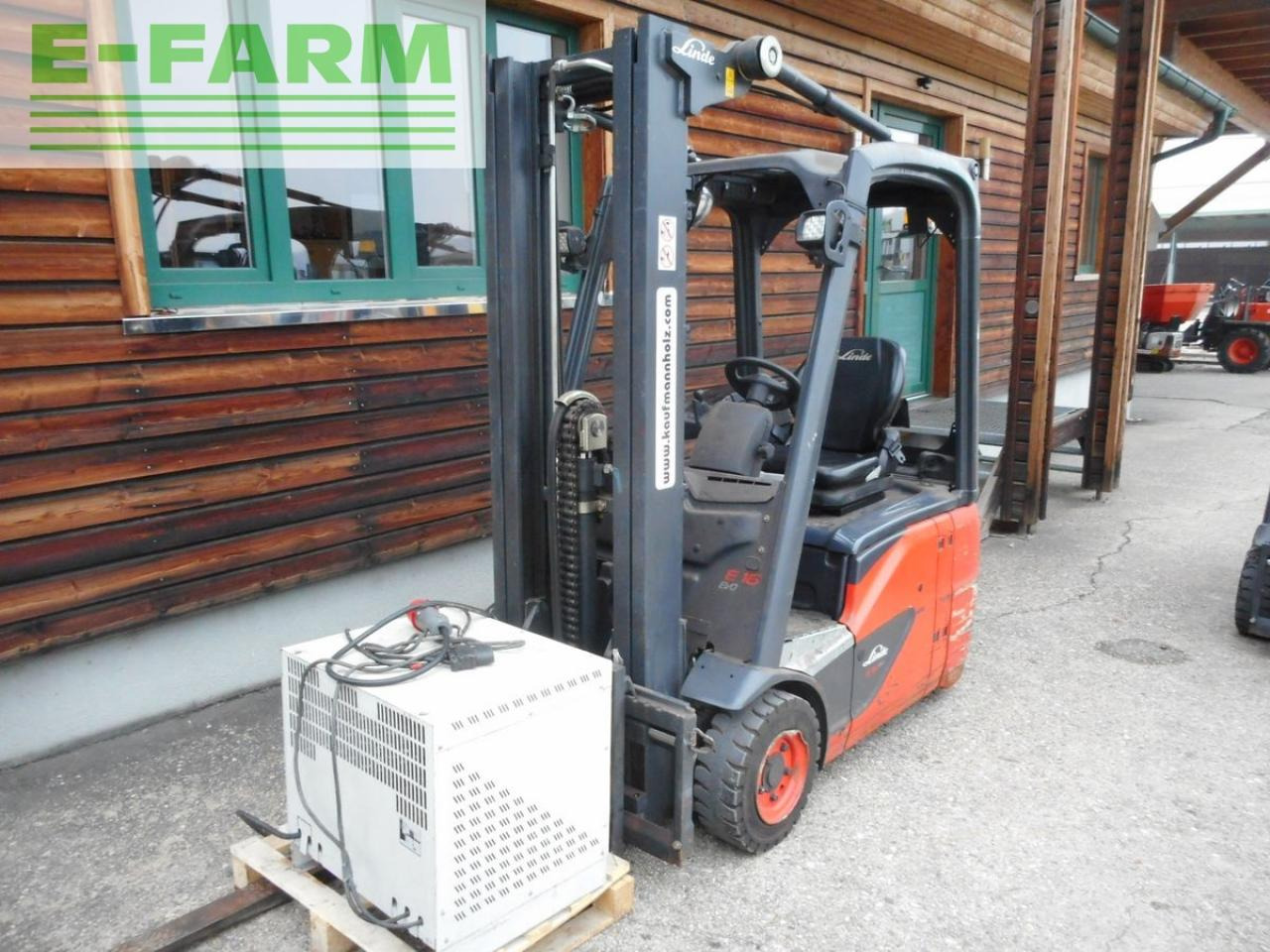 Linde 2 stk e16c-02 evo triplex 4,62 meter !! - Villás targonca: 2 kép. Linde 2 stk e16c-02 evo triplex 4,62 meter !! - Villás targonca: 2 kép.