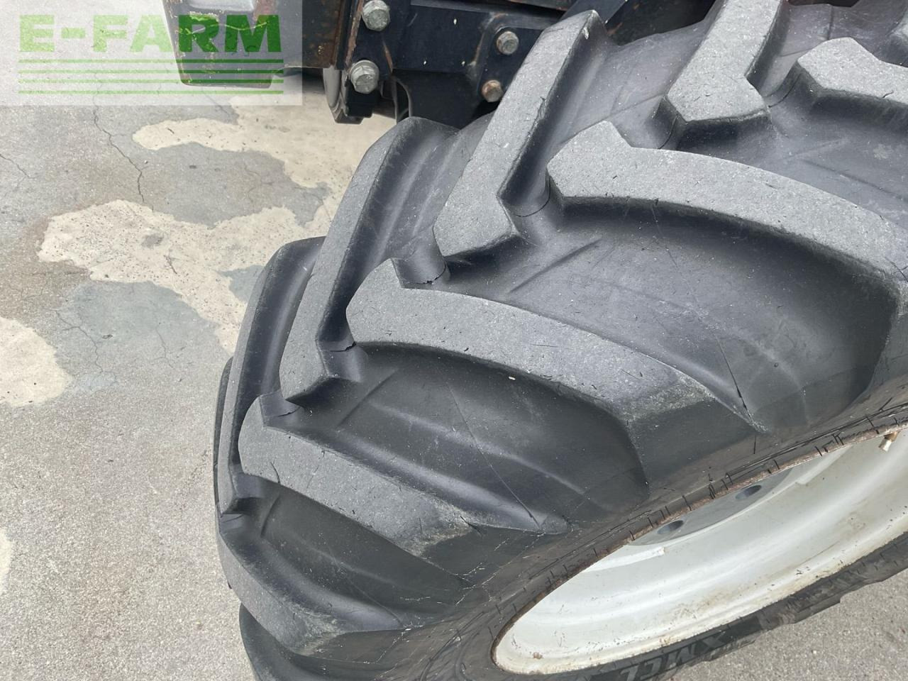 Traktor Lindner Geotrac 70: 9 kép. Traktor Lindner Geotrac 70: 9 kép.