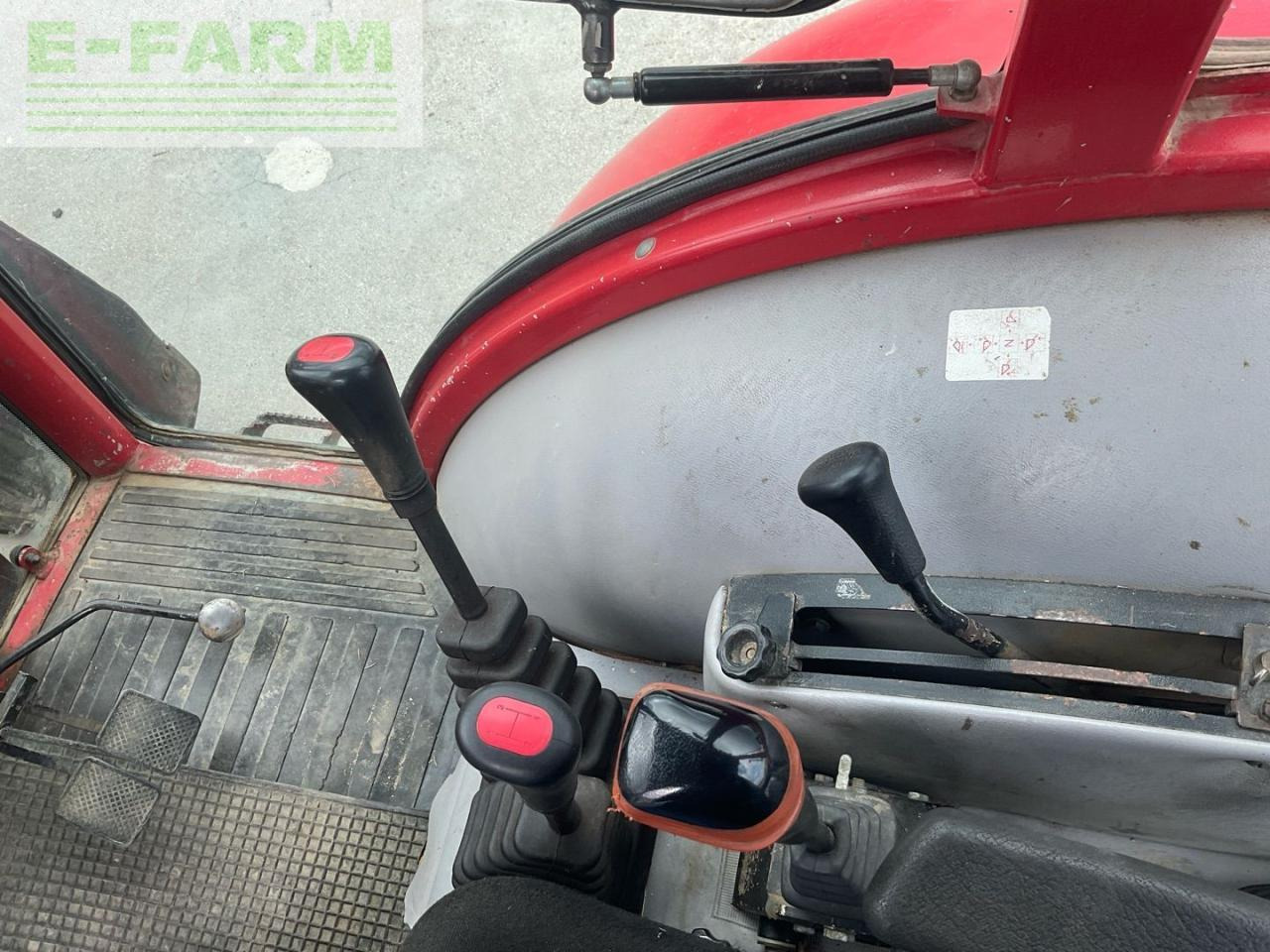 Traktor Lindner Geotrac 70: 21 kép. Traktor Lindner Geotrac 70: 21 kép.