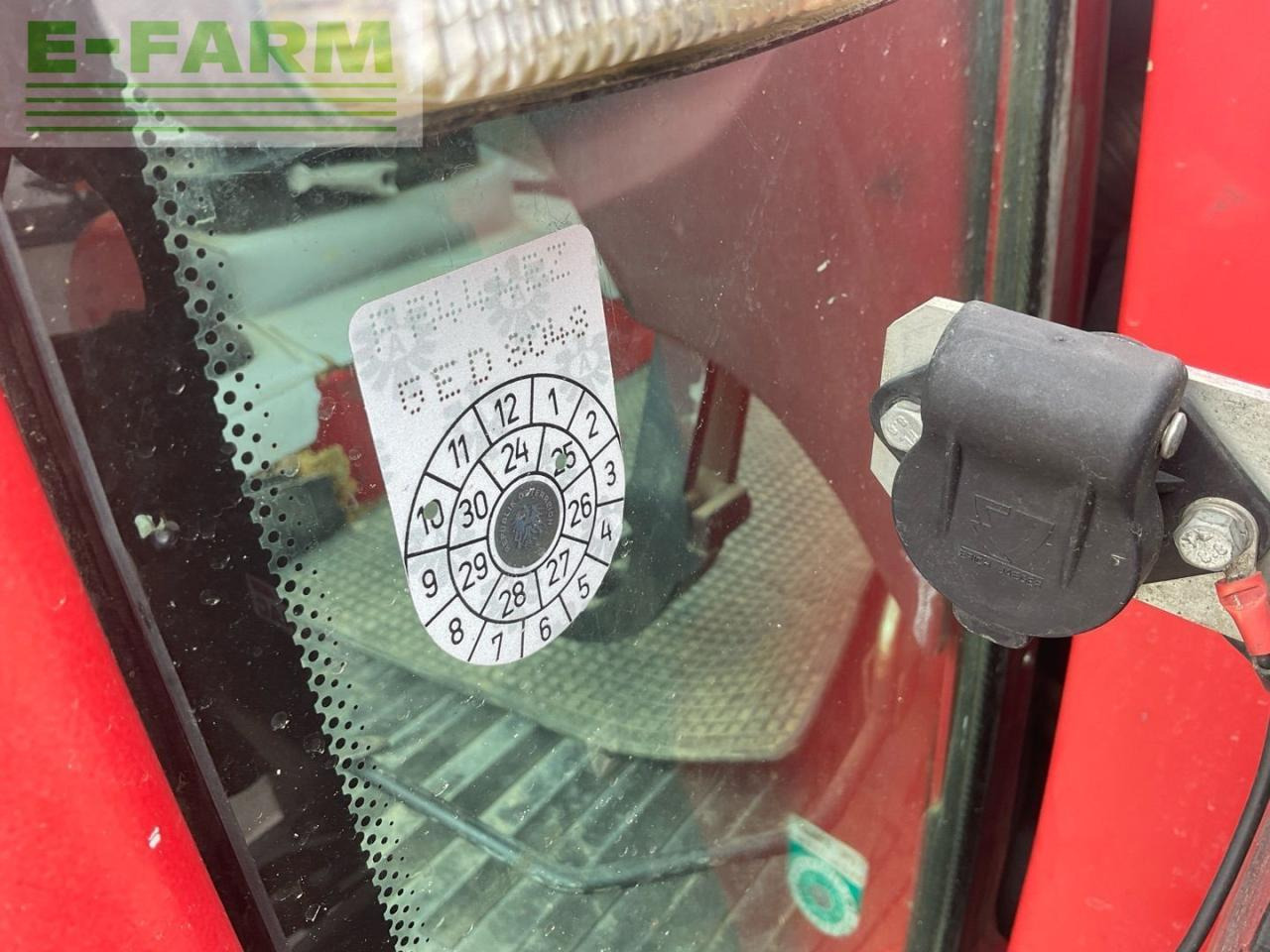 Traktor Lindner Geotrac 70: 13 kép. Traktor Lindner Geotrac 70: 13 kép.