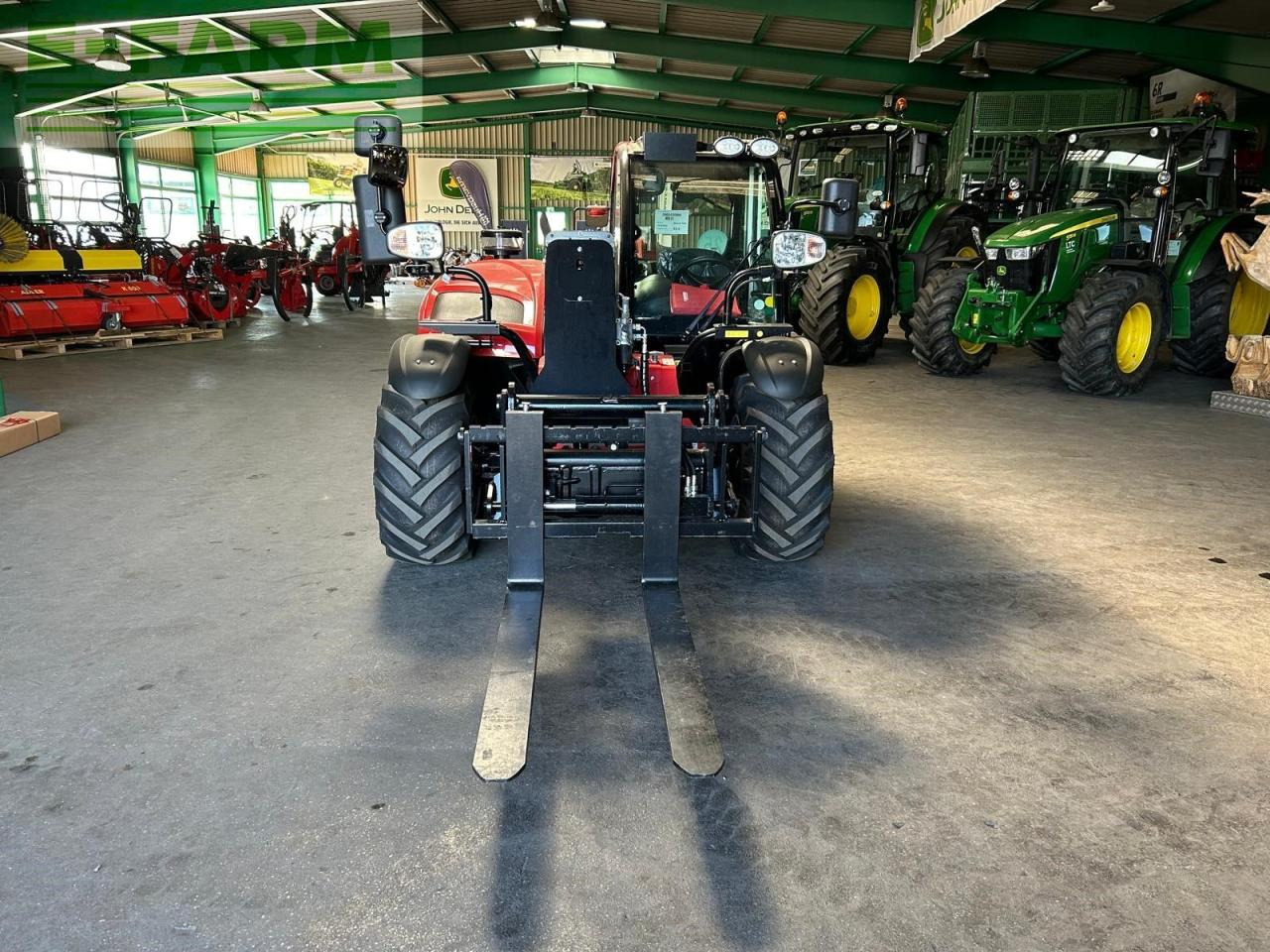 Manitou MLT625 Elite - Teleszkópos rakodó: 3 kép. Manitou MLT625 Elite - Teleszkópos rakodó: 3 kép.