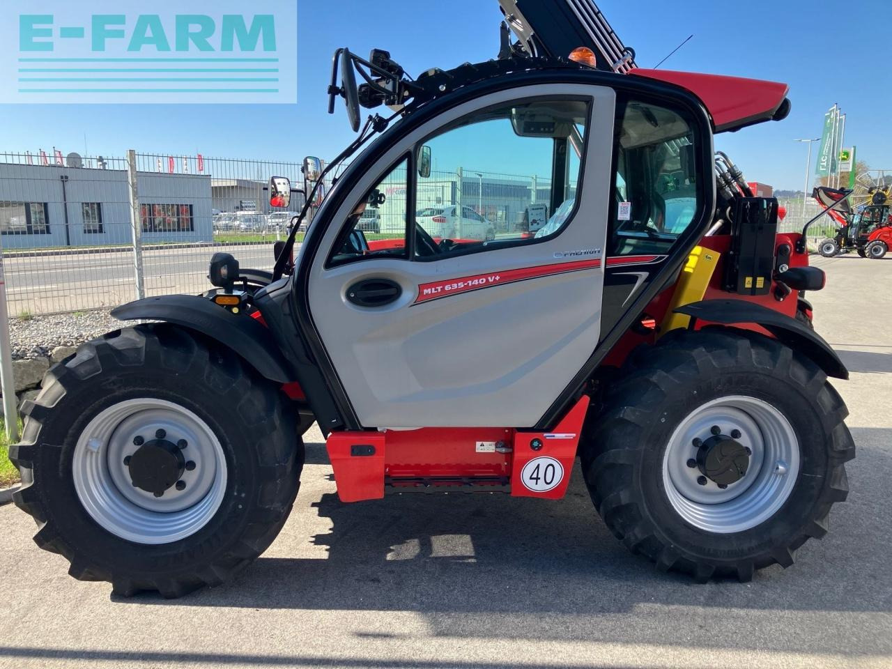 Manitou MLT635 - Teleszkópos rakodó: 2 kép. Manitou MLT635 - Teleszkópos rakodó: 2 kép.