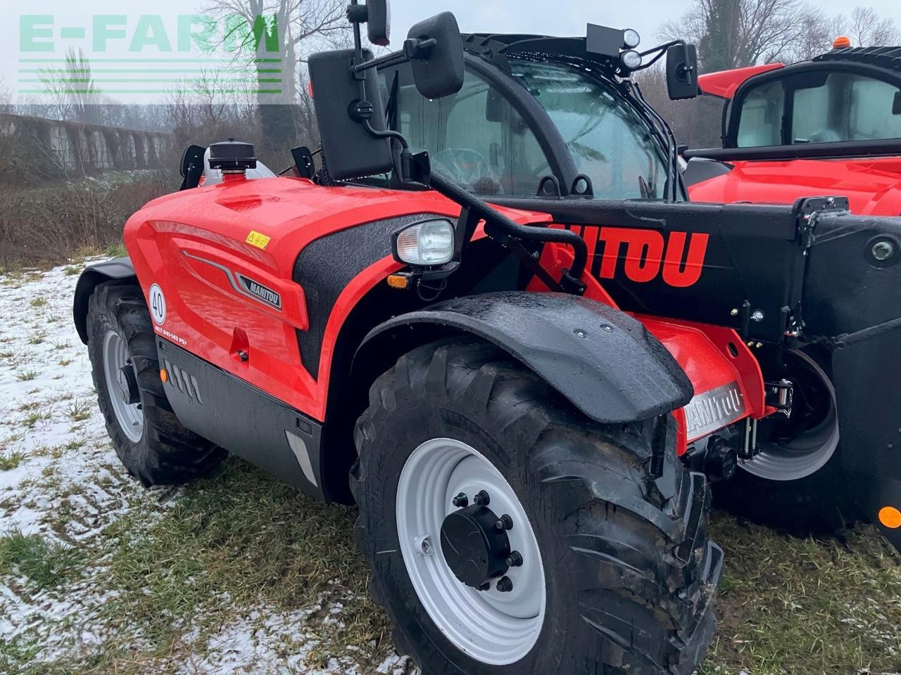 Manitou MLT841 Premium - Teleszkópos rakodó: 2 kép. Manitou MLT841 Premium - Teleszkópos rakodó: 2 kép.