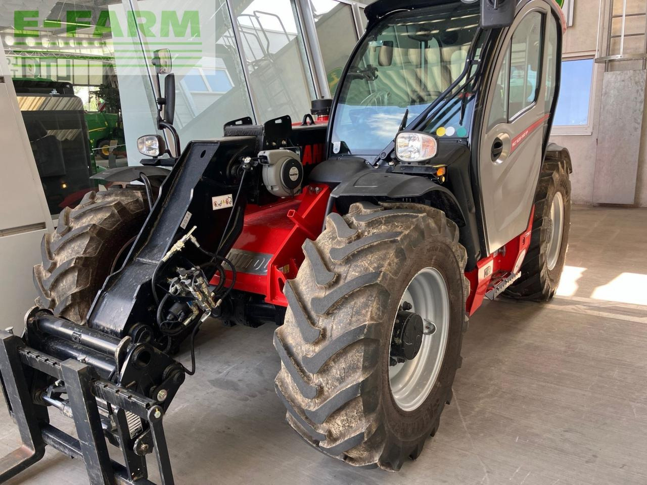 Manitou Teleskoplader MLT 635 Premium - Teleszkópos rakodó: 1 kép. Manitou Teleskoplader MLT 635 Premium - Teleszkópos rakodó: 1 kép.