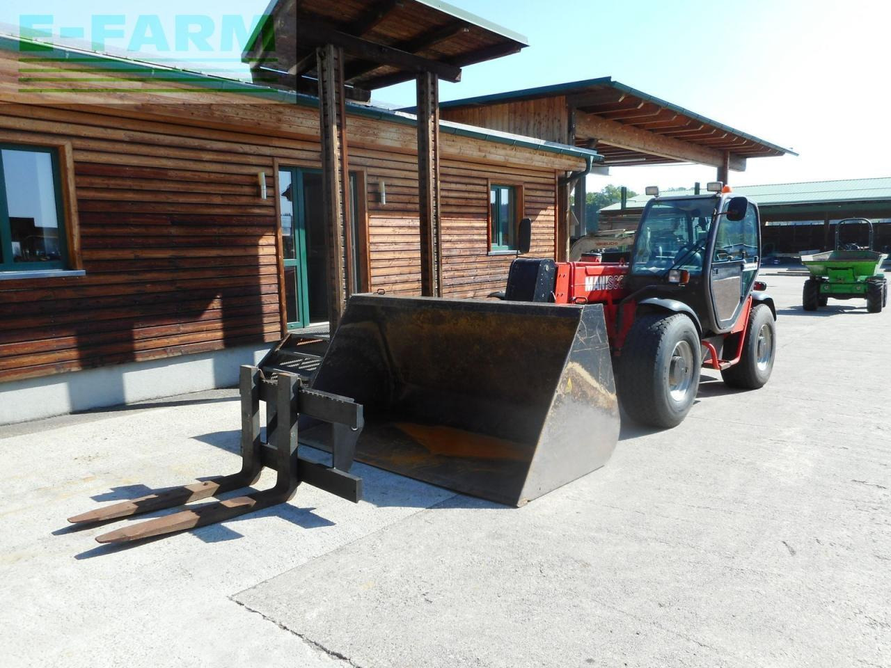Manitou mht860l turbo m-series ( 6 tonnen hubkraft ) - Teleszkópos rakodó: 2 kép. Manitou mht860l turbo m-series ( 6 tonnen hubkraft ) - Teleszkópos rakodó: 2 kép.