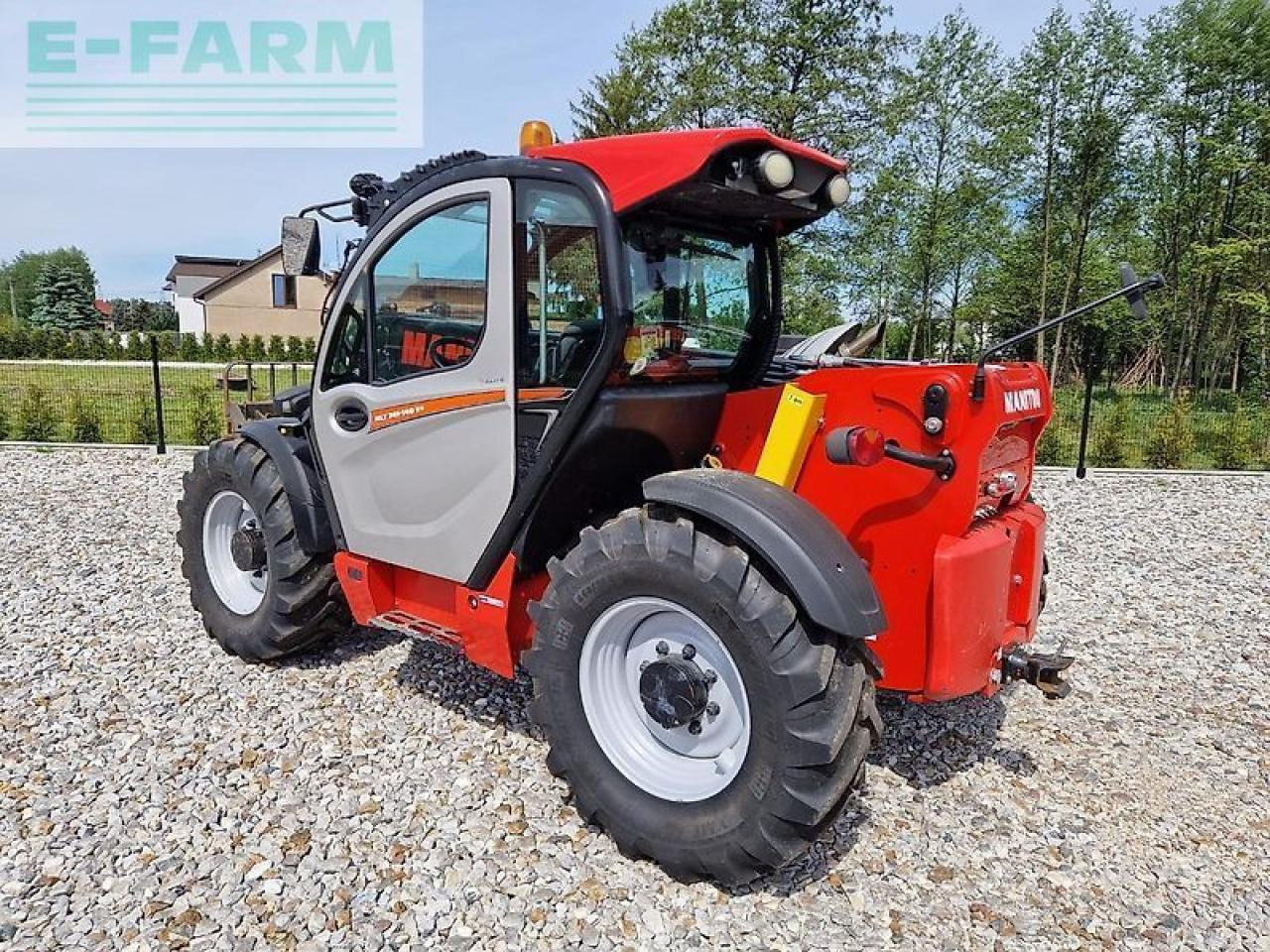 Manitou mlt 741-140 v+ elite - Gumikerekes homlokrakodó: 3 kép. Manitou mlt 741-140 v+ elite - Gumikerekes homlokrakodó: 3 kép.