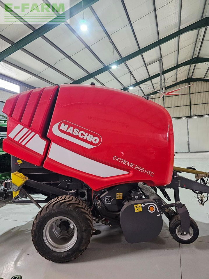 Maschio EXTREME 266 HTC - Kocka bálázó: 4 kép. Maschio EXTREME 266 HTC - Kocka bálázó: 4 kép.