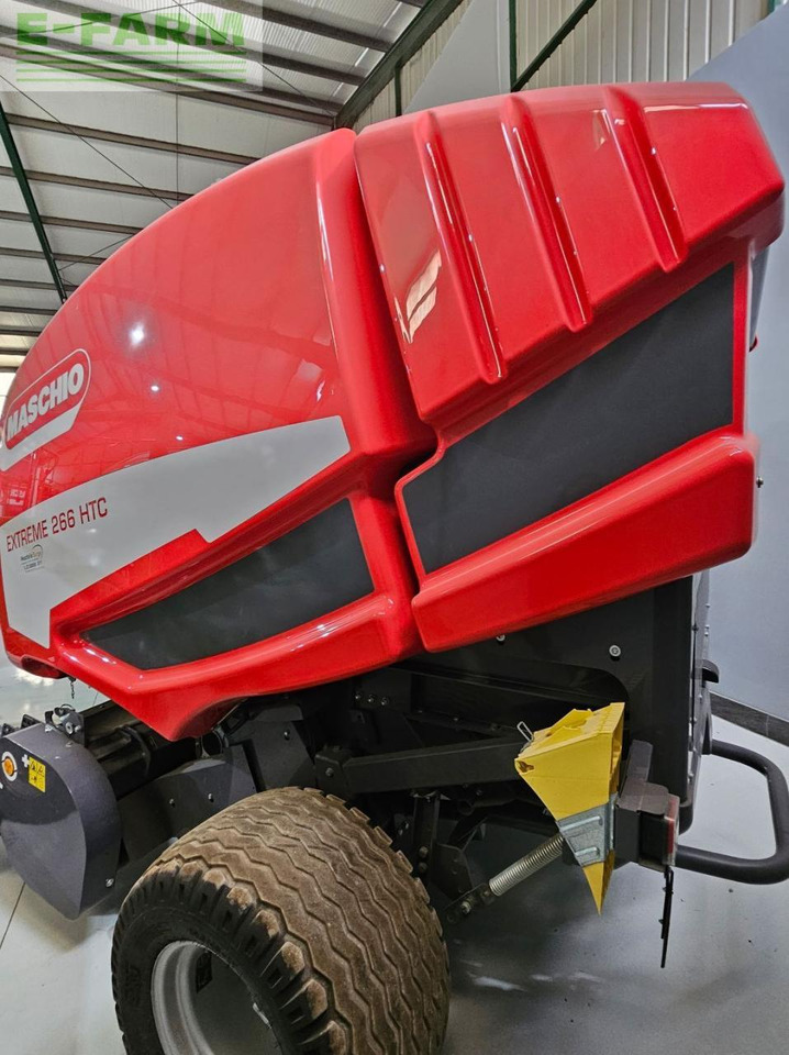 Maschio EXTREME 266 HTC - Kocka bálázó: 4 kép. Maschio EXTREME 266 HTC - Kocka bálázó: 4 kép.