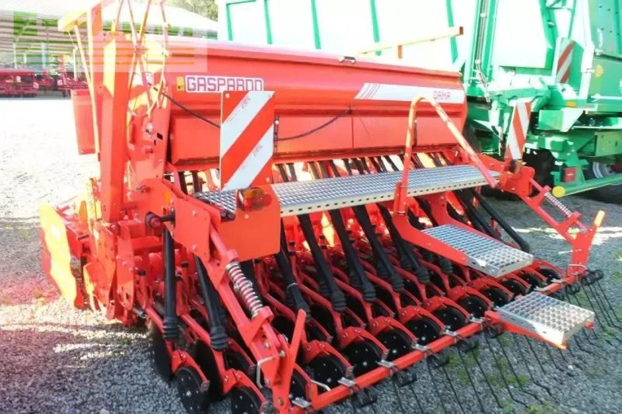 Maschio dm classic 3000 + dama 300 - Kombinált vetőgép: 2 kép. Maschio dm classic 3000 + dama 300 - Kombinált vetőgép: 2 kép.