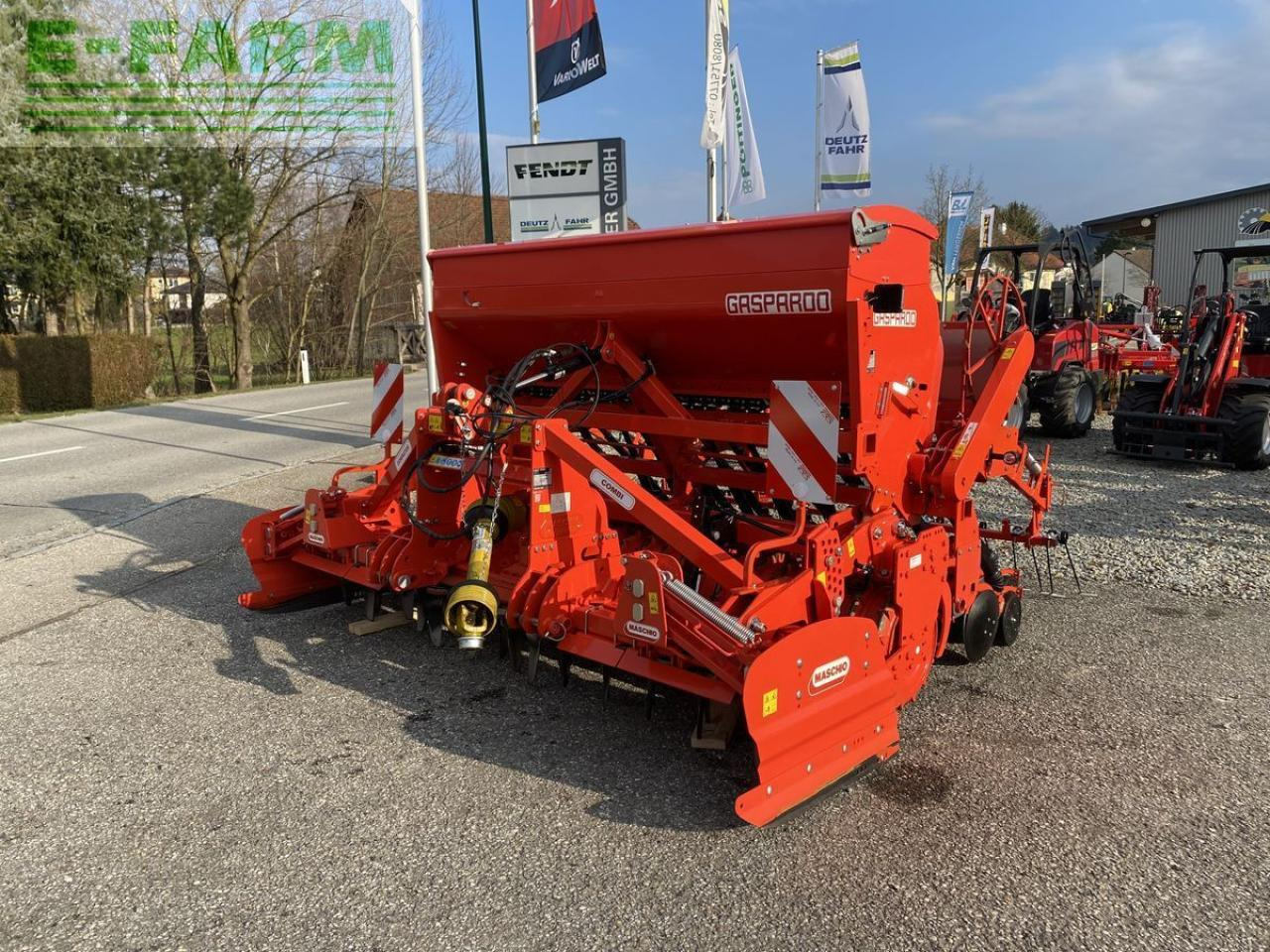 Maschio dominator 3000 combi2 + dama 300 - 24 - Kombinált vetőgép: 1 kép. Maschio dominator 3000 combi2 + dama 300 - 24 - Kombinált vetőgép: 1 kép.