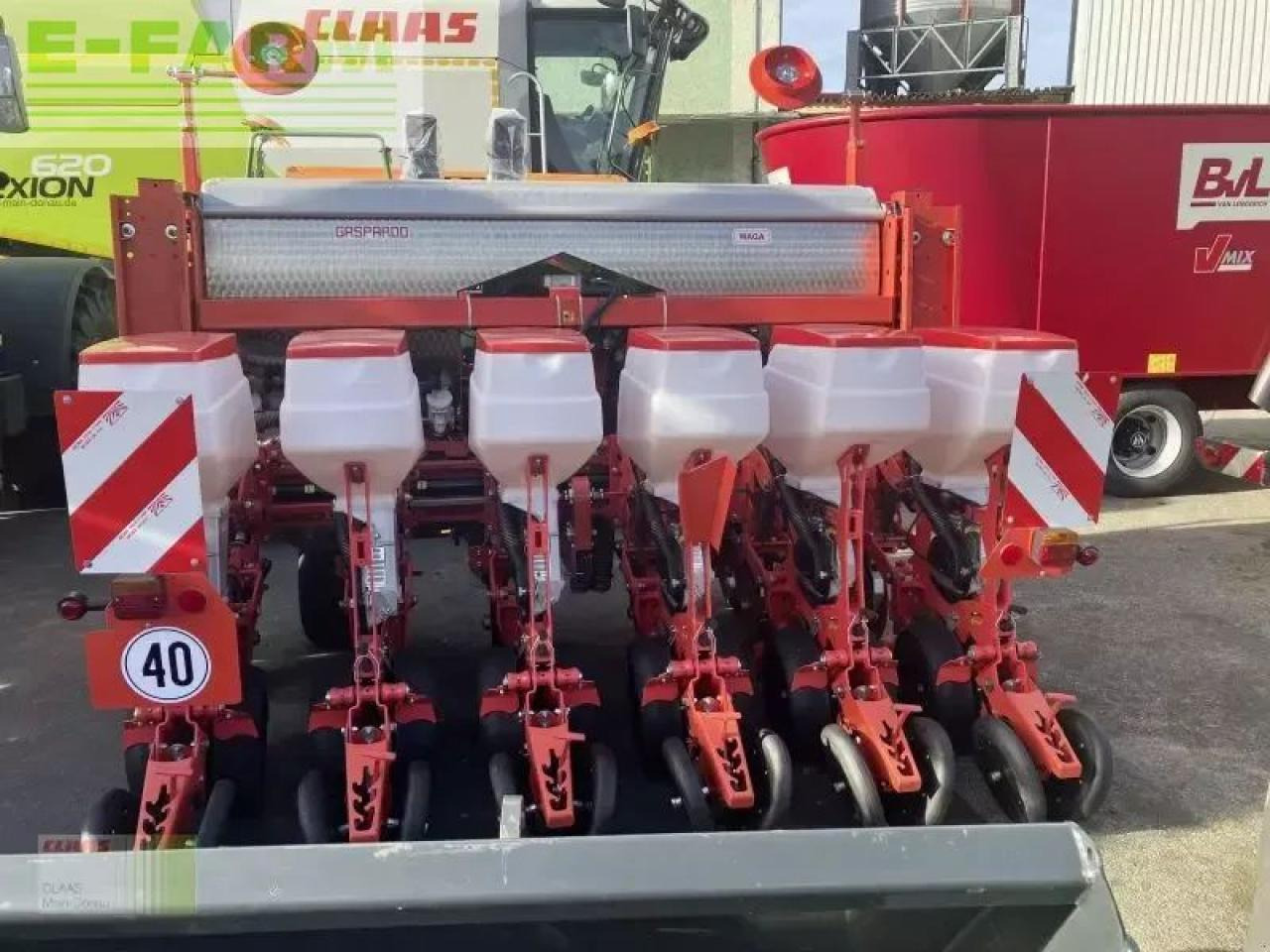 Maschio maga r6 rows mit düngerstreuer - Precíziós vetőgép: 3 kép. Maschio maga r6 rows mit düngerstreuer - Precíziós vetőgép: 3 kép.