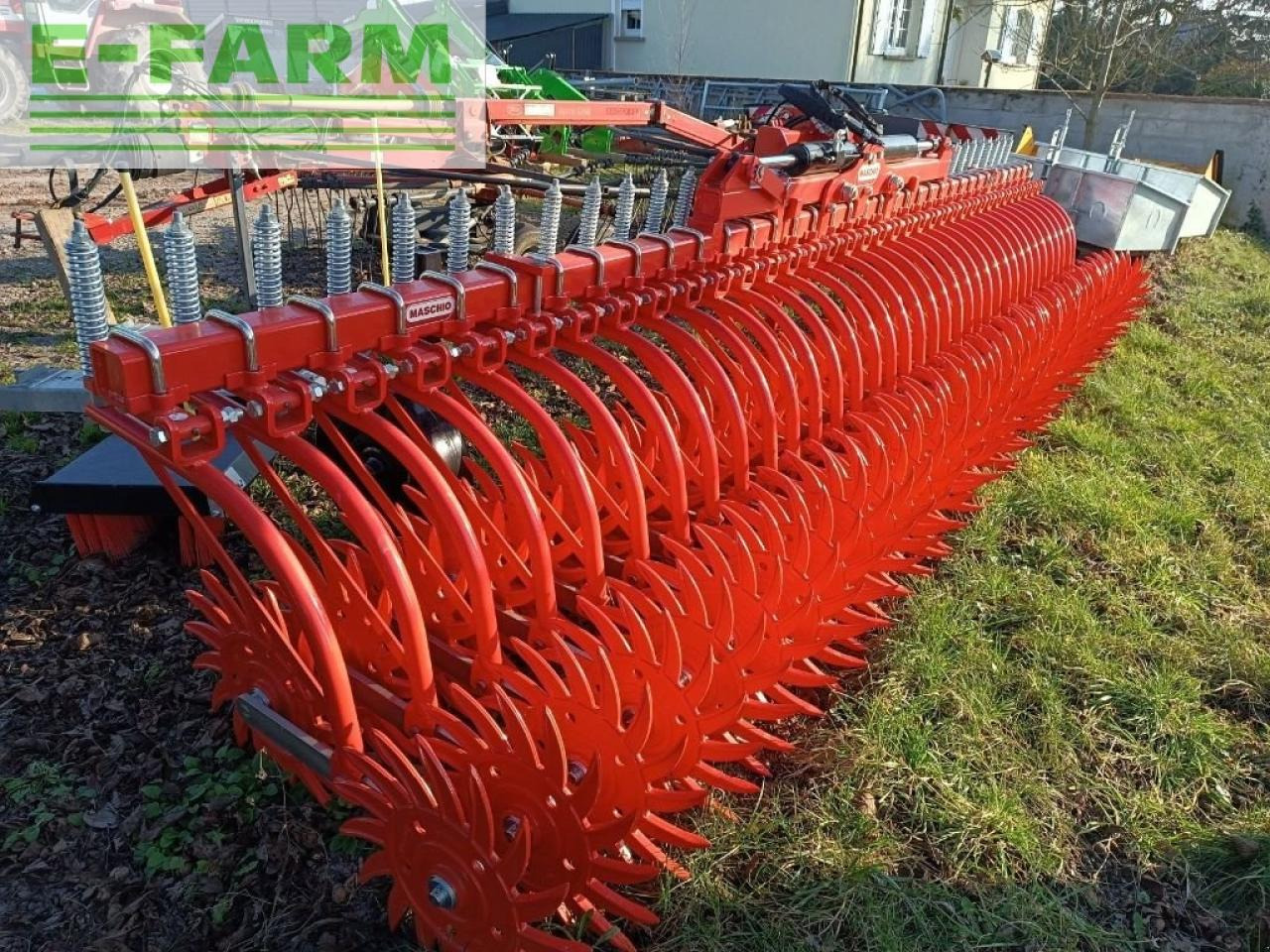 Maschio rompicrosta 6m civ - Talajművelő gep: 2 kép. Maschio rompicrosta 6m civ - Talajművelő gep: 2 kép.