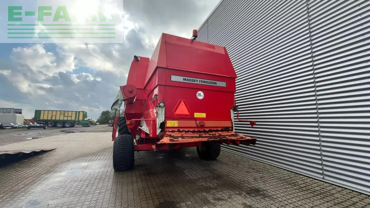 Massey Ferguson 40 - Kombájn: 4 kép. Massey Ferguson 40 - Kombájn: 4 kép.