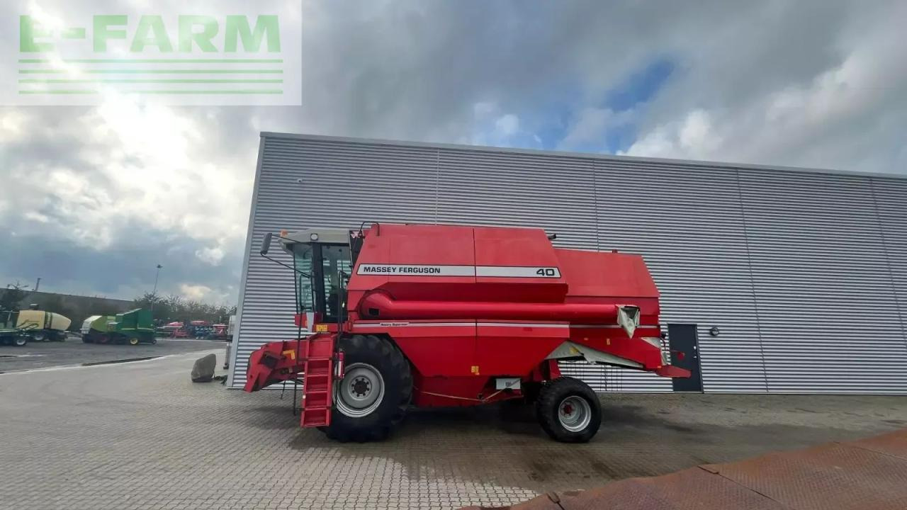 Massey Ferguson 40 - Kombájn: 3 kép. Massey Ferguson 40 - Kombájn: 3 kép.