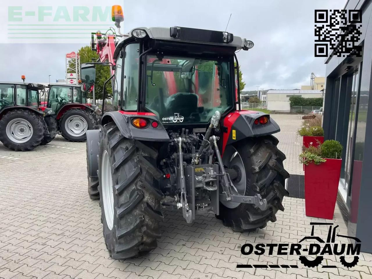 Massey Ferguson 4709 m 12x12 - Traktor: 5 kép. Massey Ferguson 4709 m 12x12 - Traktor: 5 kép.