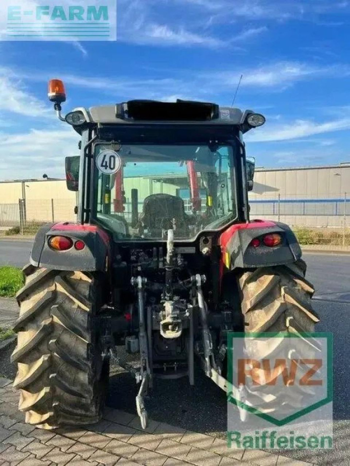 Massey Ferguson 4709 m - Traktor: 2 kép. Massey Ferguson 4709 m - Traktor: 2 kép.