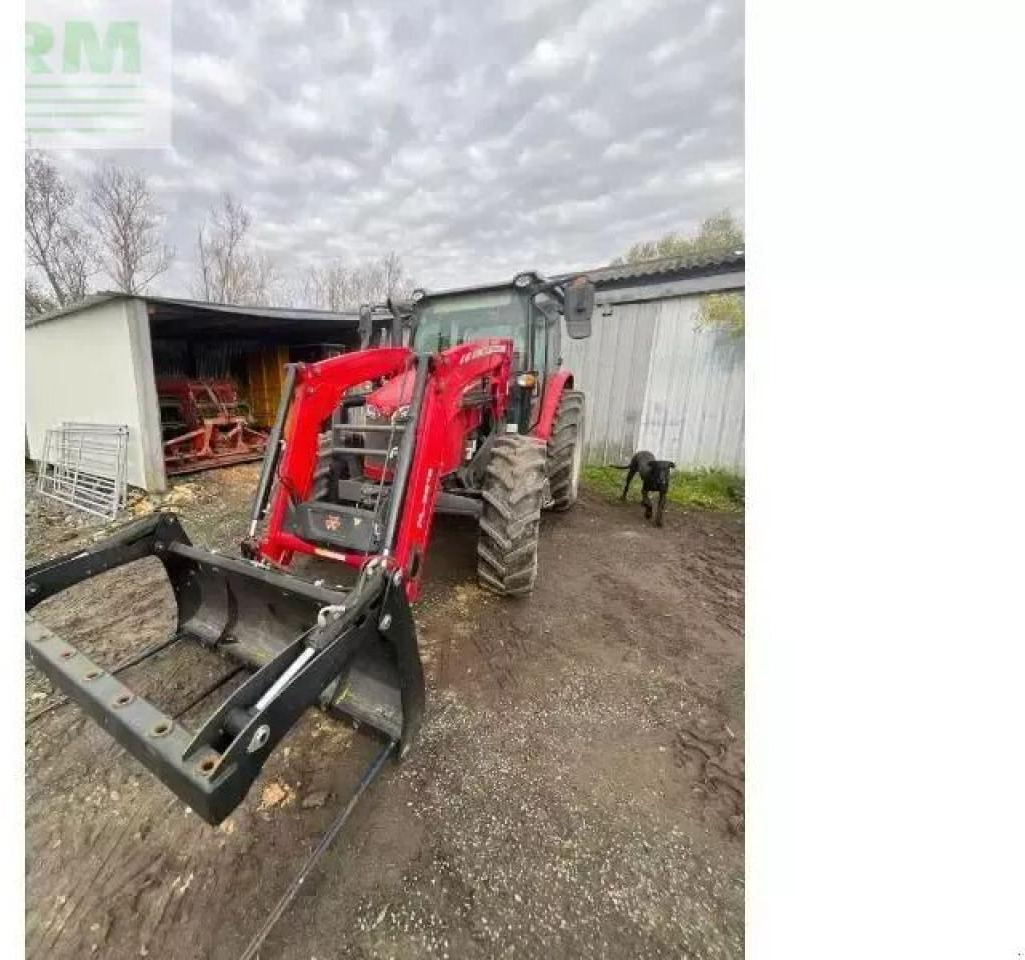 Massey Ferguson 5710m - Traktor: 1 kép. Massey Ferguson 5710m - Traktor: 1 kép.