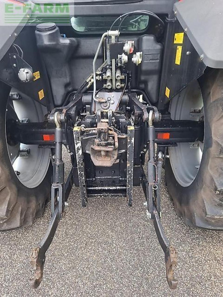 Traktor Massey Ferguson 6255: 26 kép.
