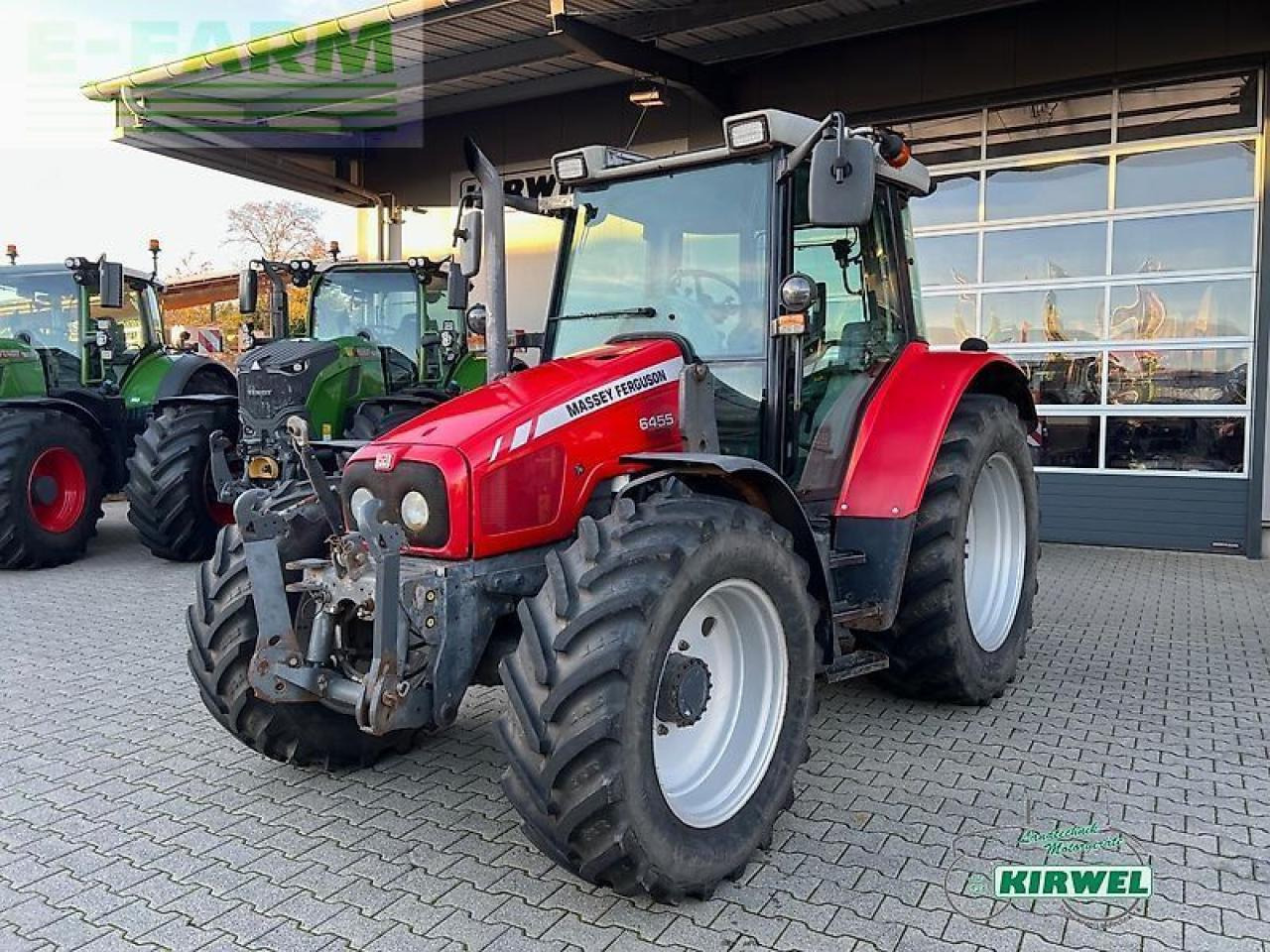 Massey Ferguson 6455 dyna-6 - Traktor: 2 kép. Massey Ferguson 6455 dyna-6 - Traktor: 2 kép.