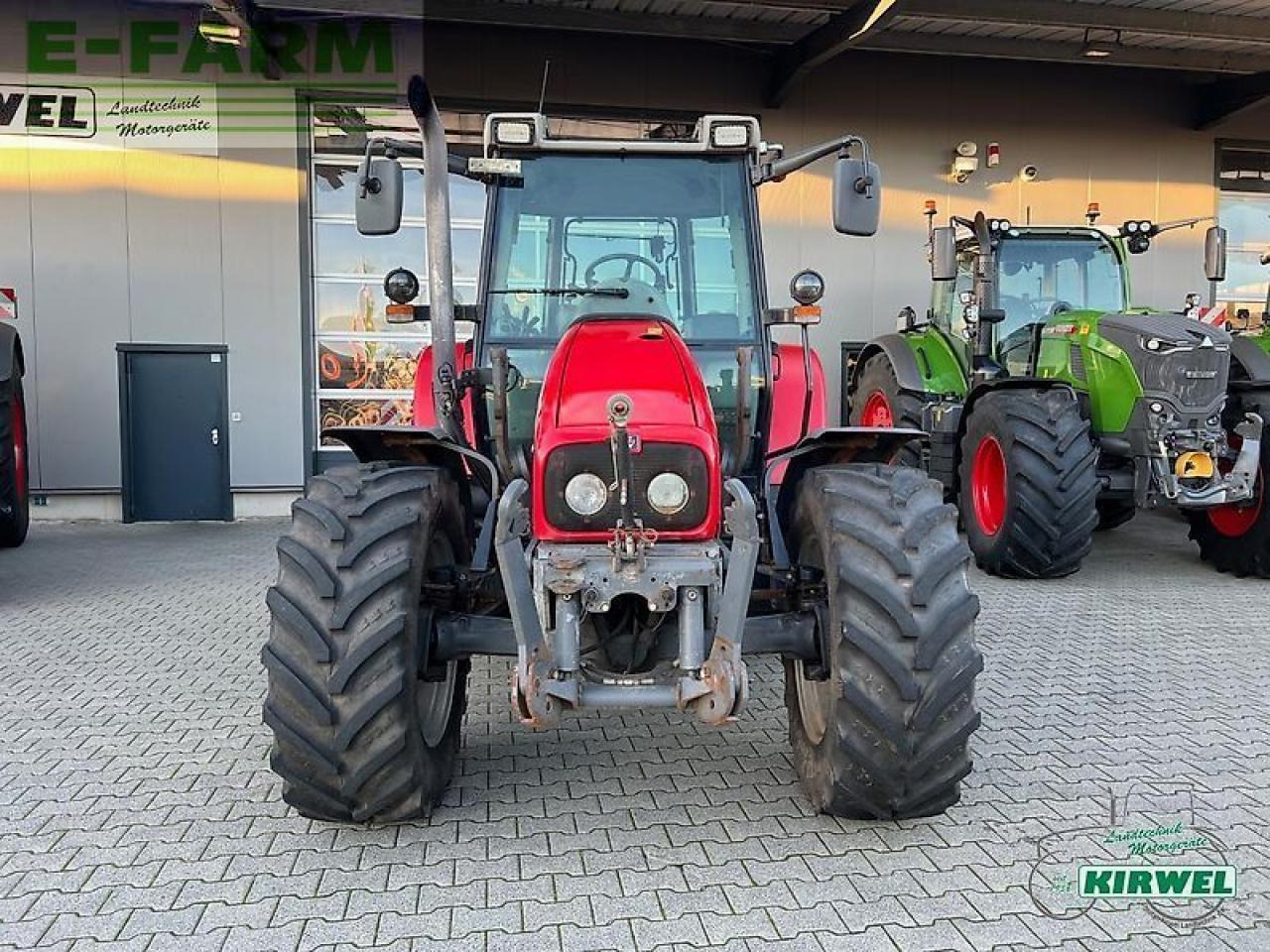 Massey Ferguson 6455 dyna-6 - Traktor: 5 kép. Massey Ferguson 6455 dyna-6 - Traktor: 5 kép.