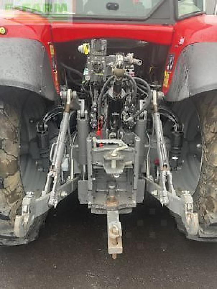 Massey Ferguson 6715s - Traktor: 4 kép. Massey Ferguson 6715s - Traktor: 4 kép.