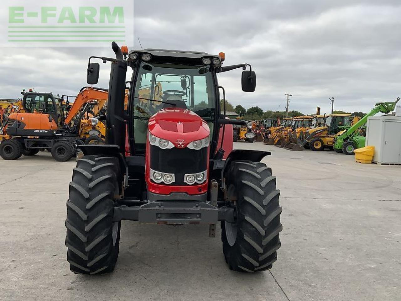 Massey Ferguson 6716s dyna 6 tractor (st24184) - Traktor: 4 kép. Massey Ferguson 6716s dyna 6 tractor (st24184) - Traktor: 4 kép.