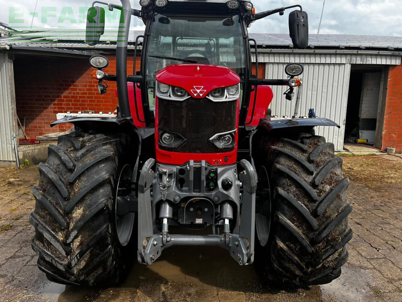 Massey Ferguson 6718S Dyna-VT - Traktor: 2 kép. Massey Ferguson 6718S Dyna-VT - Traktor: 2 kép.