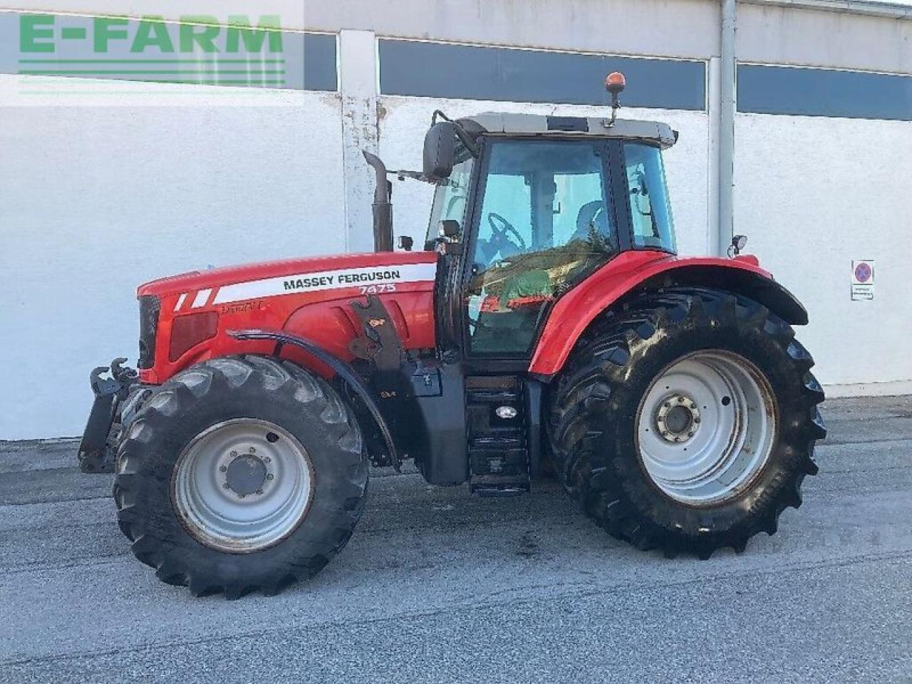 Massey Ferguson 7475-4 - Traktor: 2 kép. Massey Ferguson 7475-4 - Traktor: 2 kép.