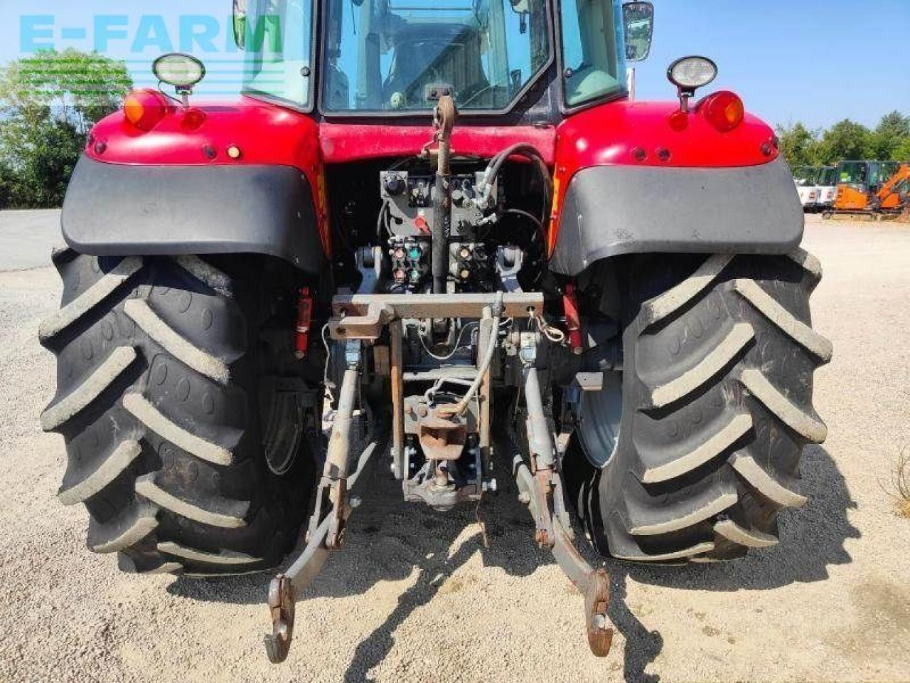 Massey Ferguson 7475 - Traktor: 4 kép. Massey Ferguson 7475 - Traktor: 4 kép.