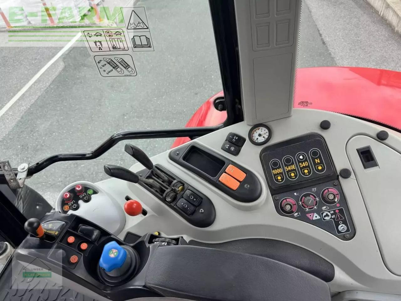 Traktor Massey Ferguson 7475: 12 kép.