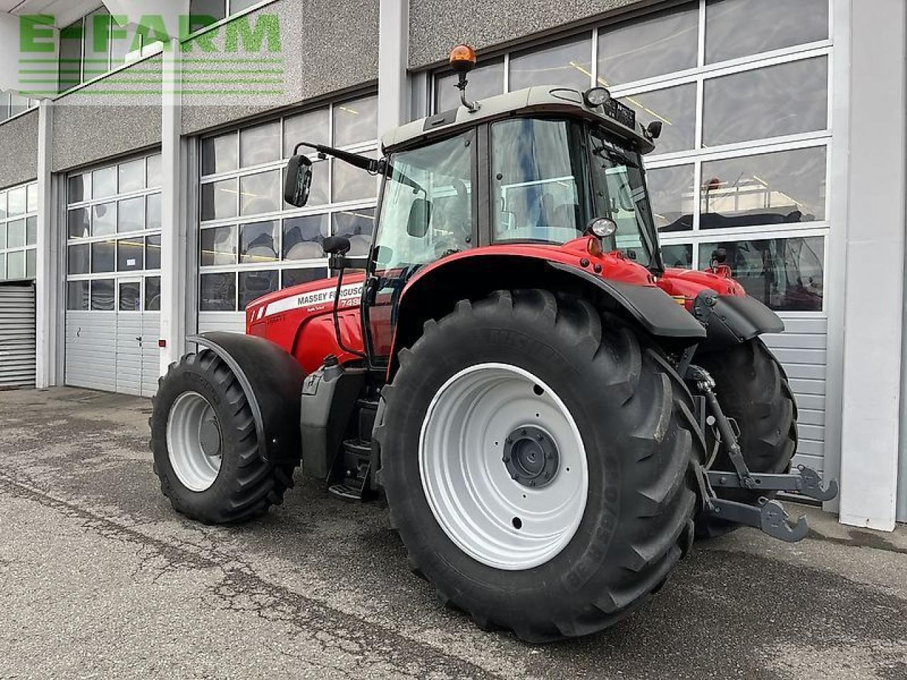 Massey Ferguson 7480-4 dynavt comfort plus - Traktor: 3 kép. Massey Ferguson 7480-4 dynavt comfort plus - Traktor: 3 kép.