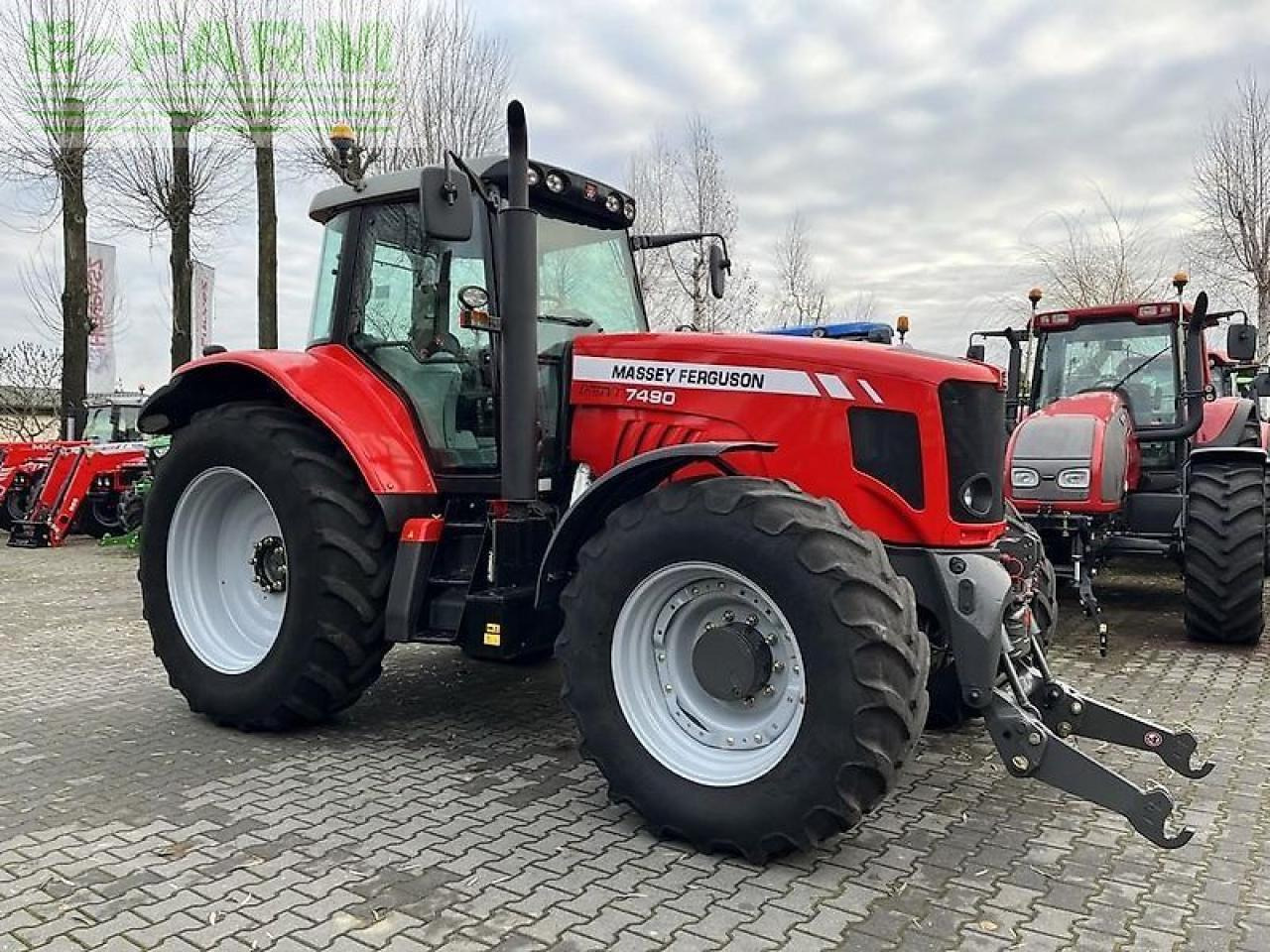 Massey Ferguson 7490 dyna-vt - Traktor: 4 kép. Massey Ferguson 7490 dyna-vt - Traktor: 4 kép.