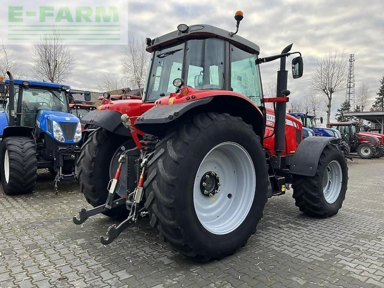 Massey Ferguson 7490 dyna-vt - Traktor: 5 kép. Massey Ferguson 7490 dyna-vt - Traktor: 5 kép.