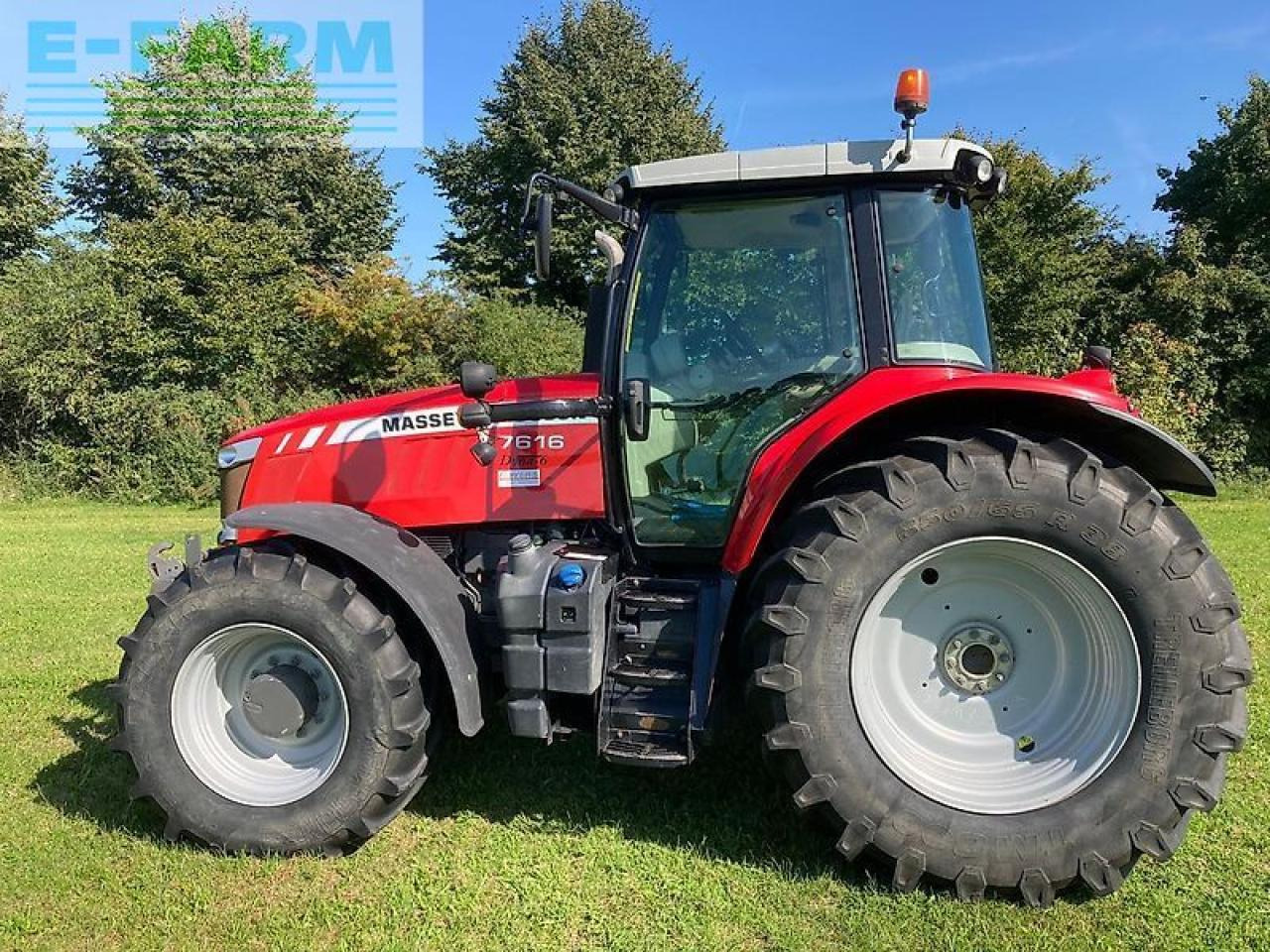 Massey Ferguson 7616 dyna-6 - Traktor: 2 kép. Massey Ferguson 7616 dyna-6 - Traktor: 2 kép.