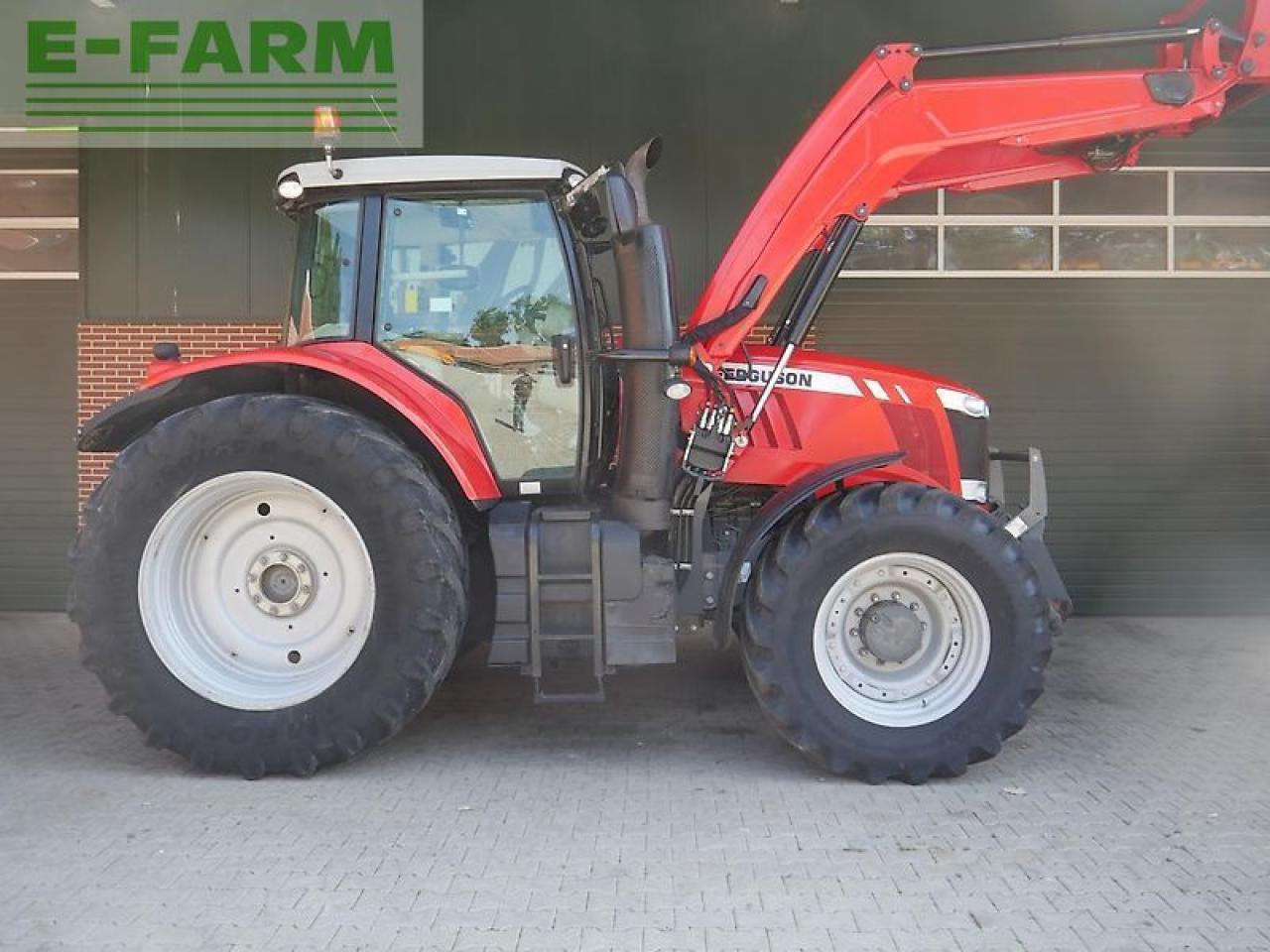 Massey Ferguson 7620 dyna-vt fzw frontlader - Traktor: 5 kép. Massey Ferguson 7620 dyna-vt fzw frontlader - Traktor: 5 kép.