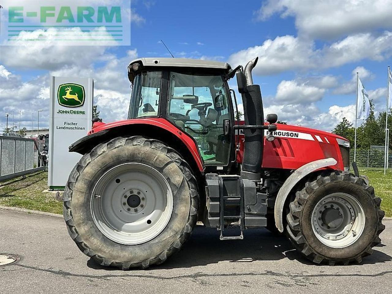 Massey Ferguson 7620 dynavt - Traktor: 4 kép. Massey Ferguson 7620 dynavt - Traktor: 4 kép.