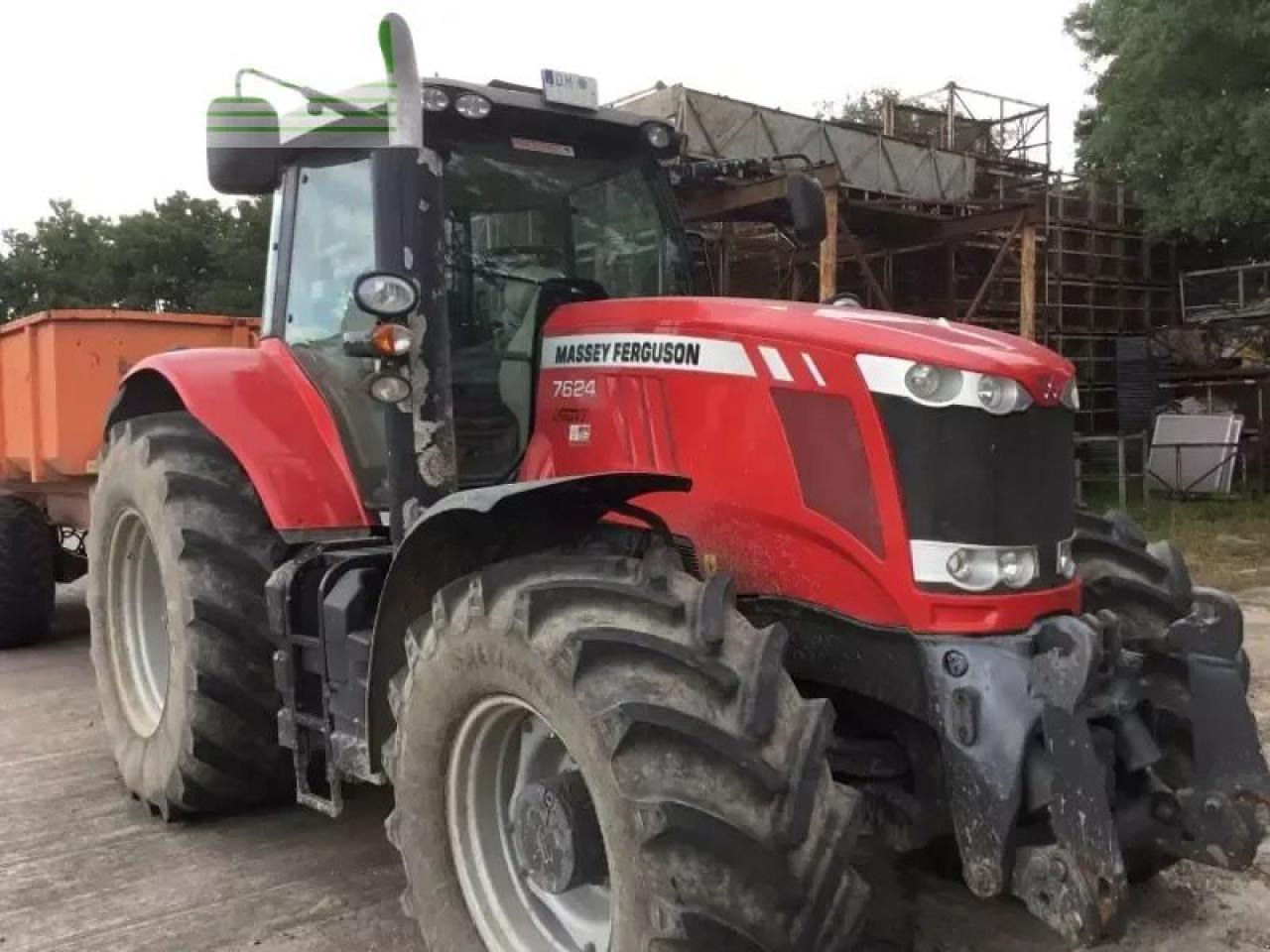 Massey Ferguson 7624 - Traktor: 2 kép. Massey Ferguson 7624 - Traktor: 2 kép.